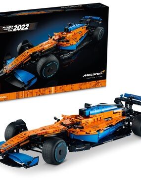 LEGO McLaren Formula 1 Team 2022 (42141) BUILT (Comes put together)